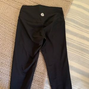 3/4 length buttery soft Pure barre leggings